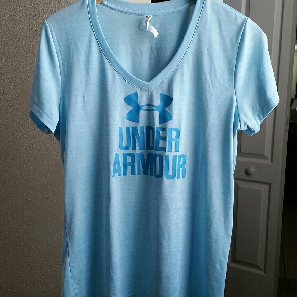 UNDER ARMOUR T-SHIRT